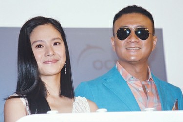 星爸星妈大谈“环保经” 助阵“珍爱海洋”活动