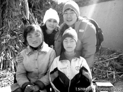 刘嘉玲任贤齐慈善之旅