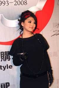 17位红女星的水桶腰