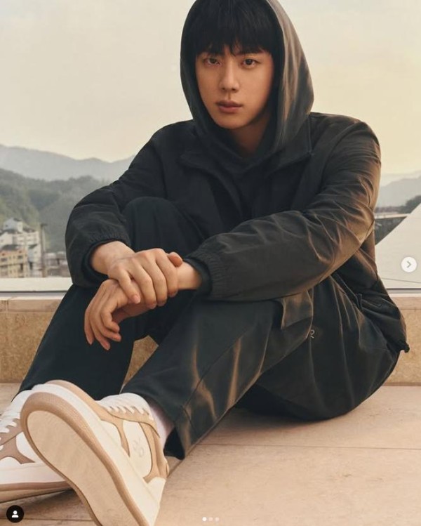 别再让运动裤沉睡在健身房了！男明星的「私服穿搭教科书」来了