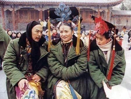 盘点明星片场休息！胡歌迷人！刘亦菲俏皮可爱！