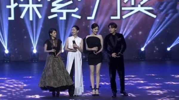 时装之夜盛典，王俊凯、吴磊、刘昊然世纪同框，满屏大长腿