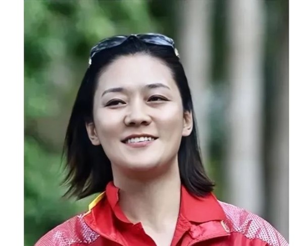 加入不同党派的17位中国体坛名将!