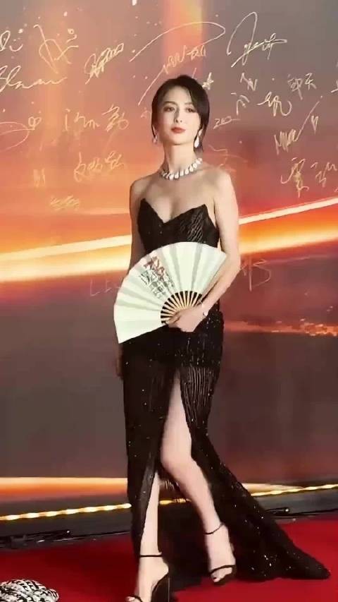 佟丽娅 陈思诚 分开前最后一次合体秀恩爱，佟丽娅真漂亮，陈思诚咋想的？