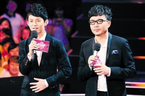 汪涵挖坑梁博曝好声音有剧本被批不厚道 赵丽颖早揭底芒果台
