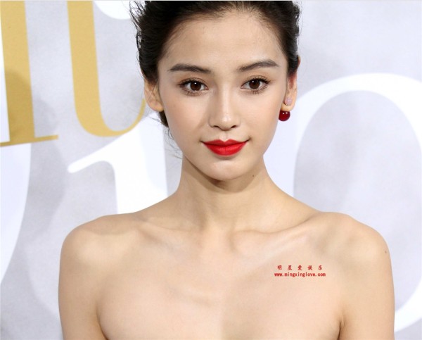 Angelababy参加各类盛典、颁奖典礼、时尚活动等走红毯花絮合集照片，大尺度露胸、露腿、露脚，放大可看清肌肤纹理，高清4K原图无修多图下载（至尊）
