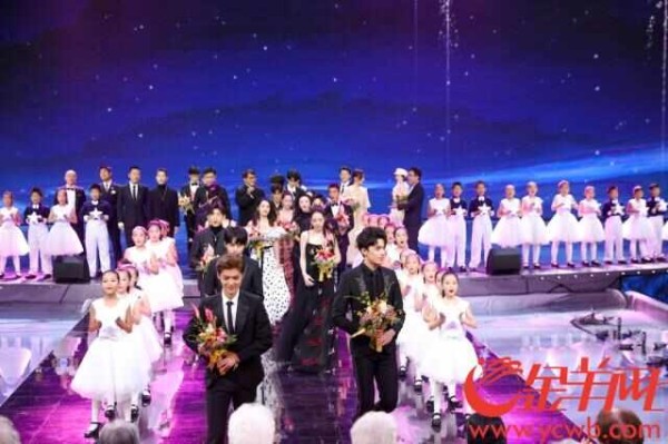 “四大三小”齐了，雷佳音杨洋“撞”了……华表奖花絮来了！