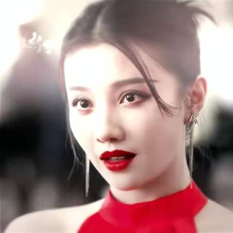 王鹤润遭威胁后笑着反击