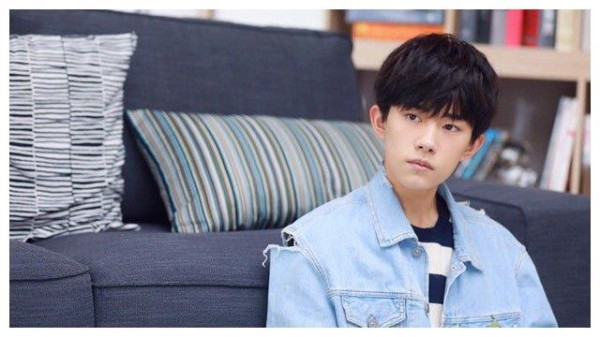 易烊千玺为何如此火？网友：即使以后我不再追星，也期待他的未来