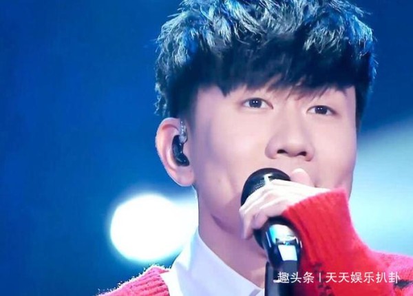 发际线对明星颜值有多重要？杨幂吴彦祖不算啥，看完陈奕迅心塞