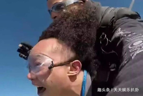 发际线对明星颜值有多重要？杨幂吴彦祖不算啥，看完陈奕迅心塞