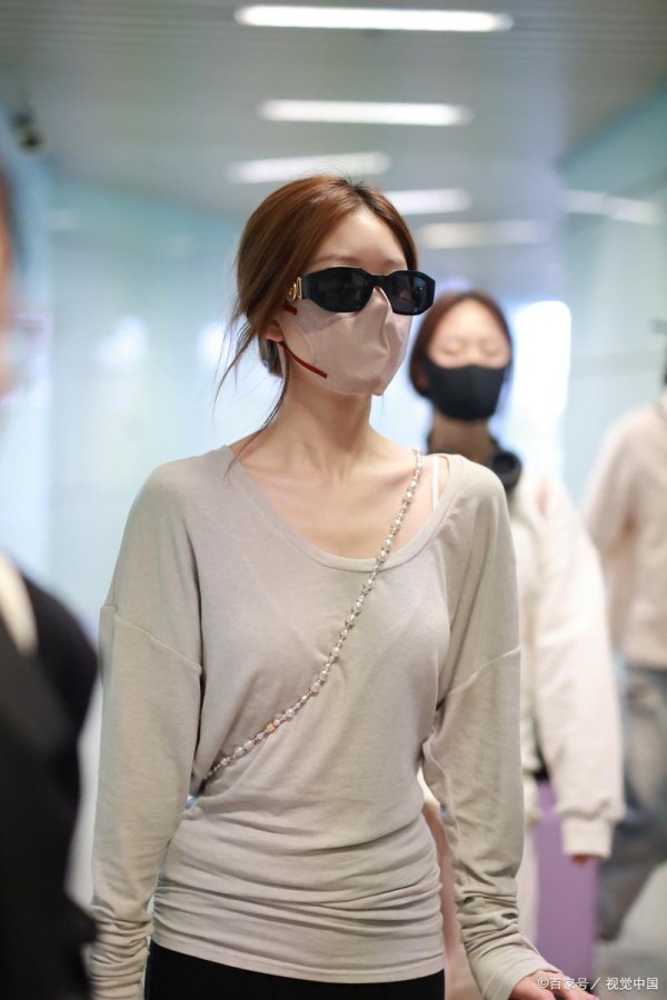 内娱甜妹VS气质女神！四小花旦穿搭大比拼，谁是你的时尚ICON？