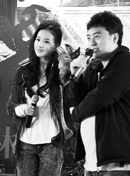 刘亦菲加盟电影《铜雀台》 将与发哥“谈情”