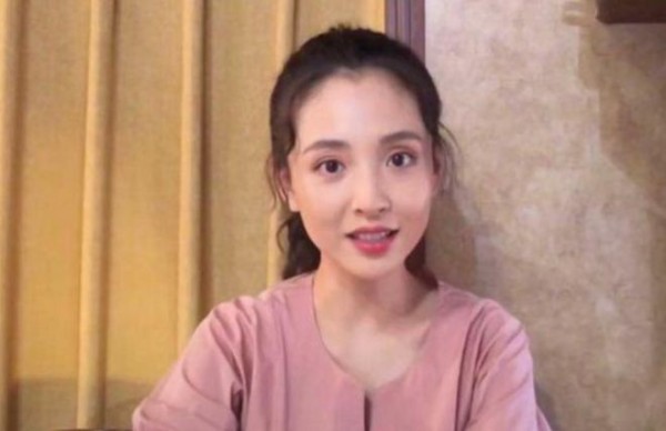 吴倩近照曝光 眼窝深邃 状态显老