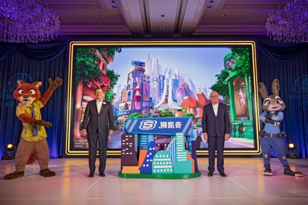 明星潮人们都爱的上海迪士尼度假区和斯凯奇达成数年战略联盟