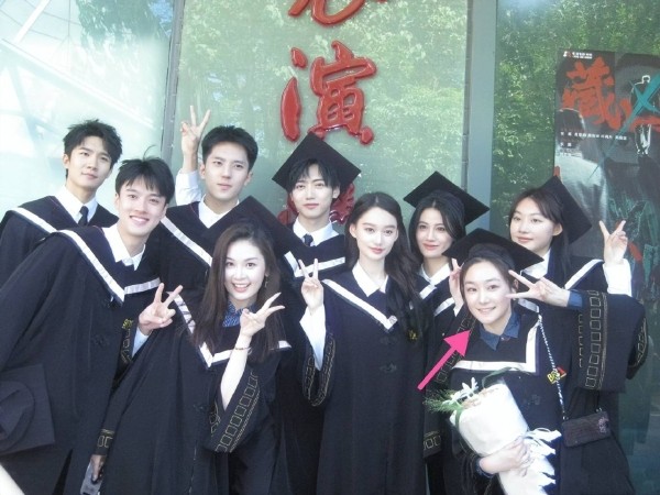 北京电影学院毕业后做明星(在北京电影学院毕业可以做明星吗)