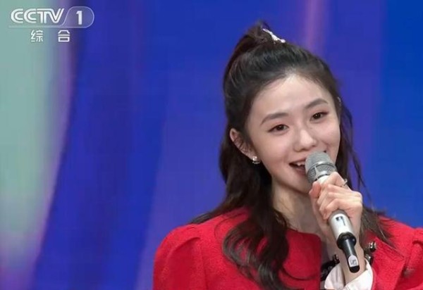 刘浩存春晚表演