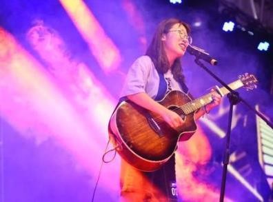 如果回忆容易我会想你念你什么歌 完整歌词和原唱