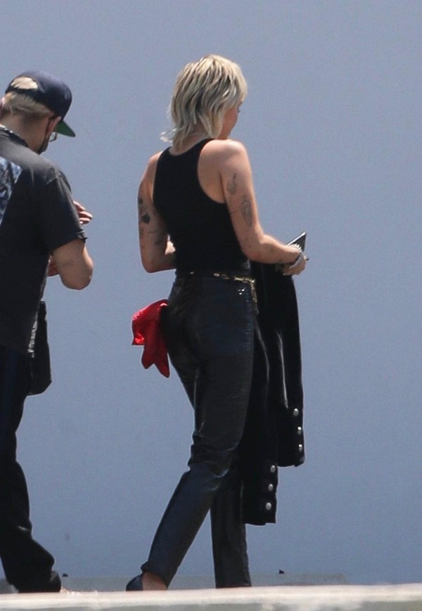 麦莉·赛勒斯（Miley Cyrus）洛杉矶高清新街拍