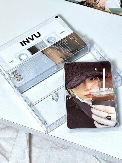 DIY《INVU》专辑装饰，简单又高级