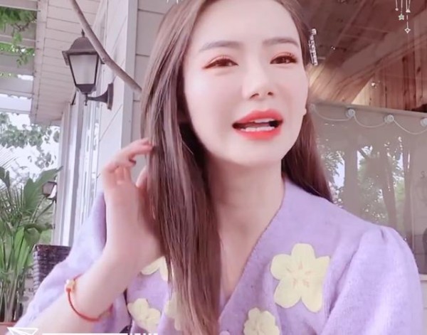 戚薇做客张大大综艺，送见面礼，得知是啥，暴露明星真实收礼标准