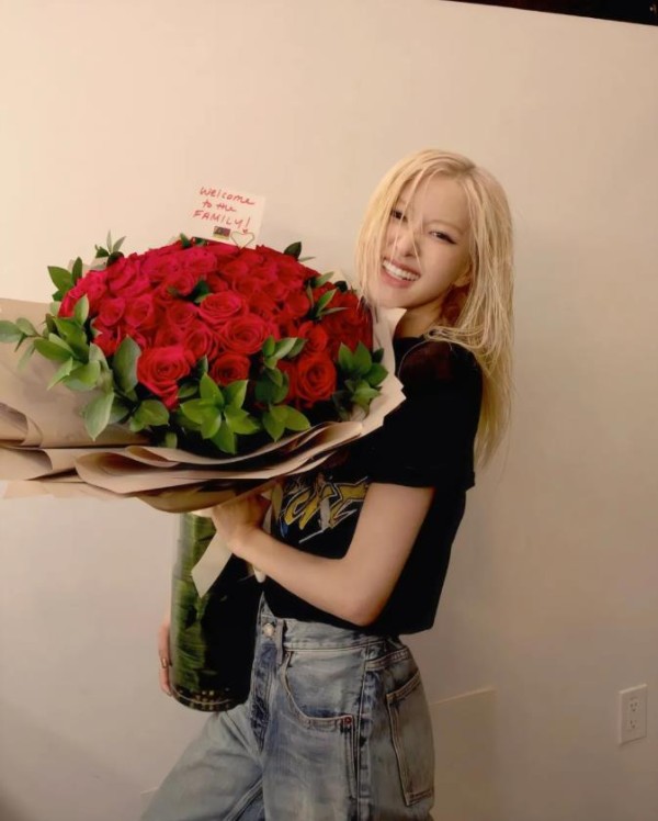 【韩娱看点】BLACKPINK成员朴彩英宣布签约大西洋唱片 将进军欧美