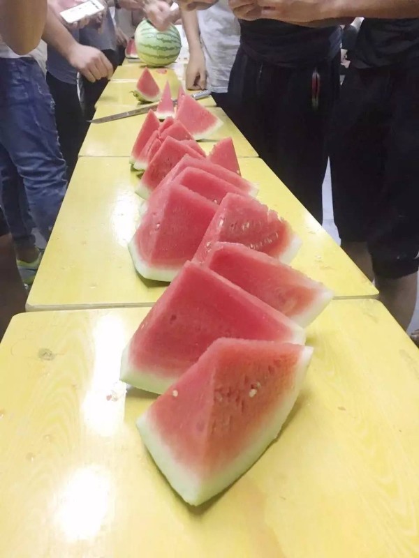 黑料吃瓜在线：揭秘娱乐圈内幕，八卦事件全面解析！