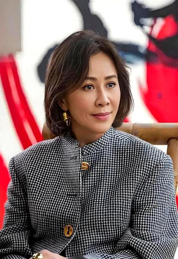 中国十位50+越老越惊艳的女明星图鉴：哪位是你心中女神