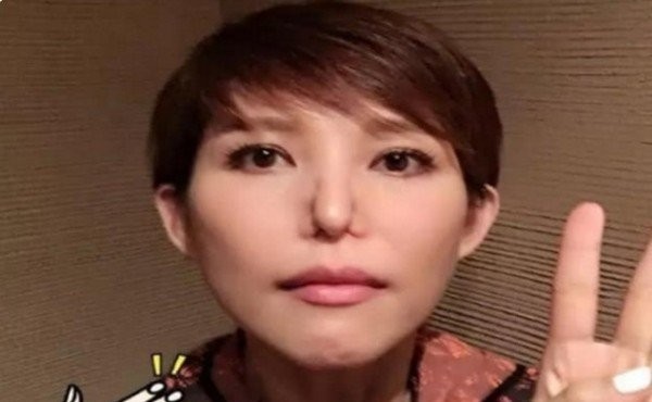 有“特殊技能”的明星：杨颖口吞拳头，还有一位无人能做到！