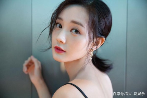 原本只想做个“老板娘”，却被于正一眼相中，意外成了当红大明星