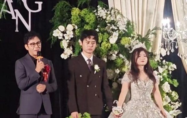 51岁男演员宗峰岩儿子大婚