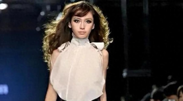 杨颖早期时尚写真