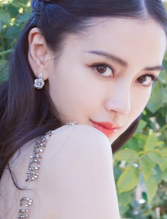 娱乐圈女明星颜值排行：Angelababy第一，杨幂第五！