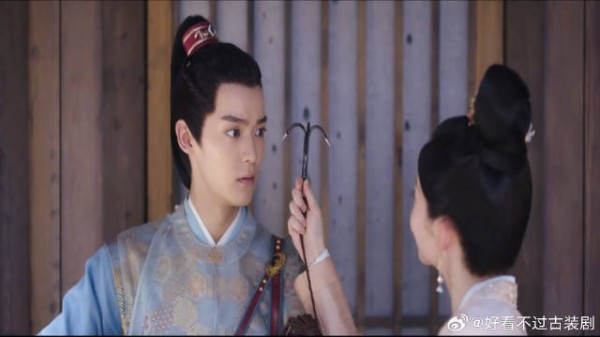 去看皇妃被拦,帝姬竟装备齐全去翻墙,不亏是闺蜜
