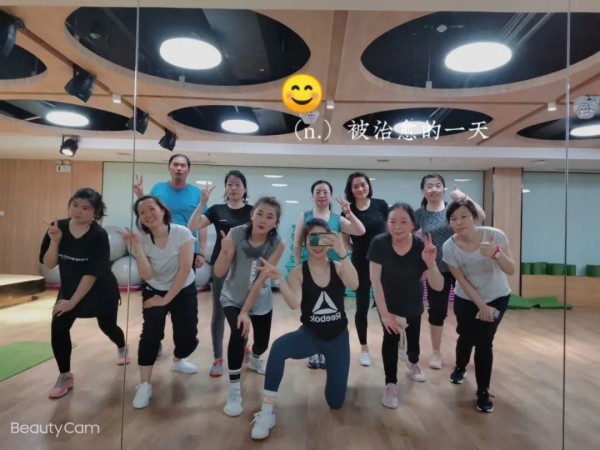 中健健身教练王晓悦：去发光，而不是被照亮