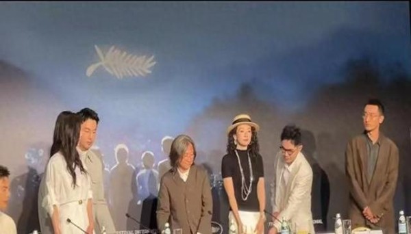 章子怡稳坐C位！杨幂易烊靠边站！揭秘娱乐圈咖位潜规则