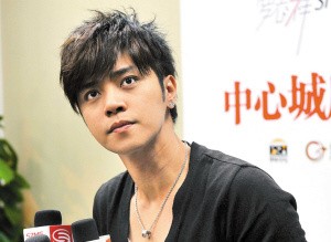 罗志祥深圳宣传新专辑《罗生门》歌迷助阵(图)