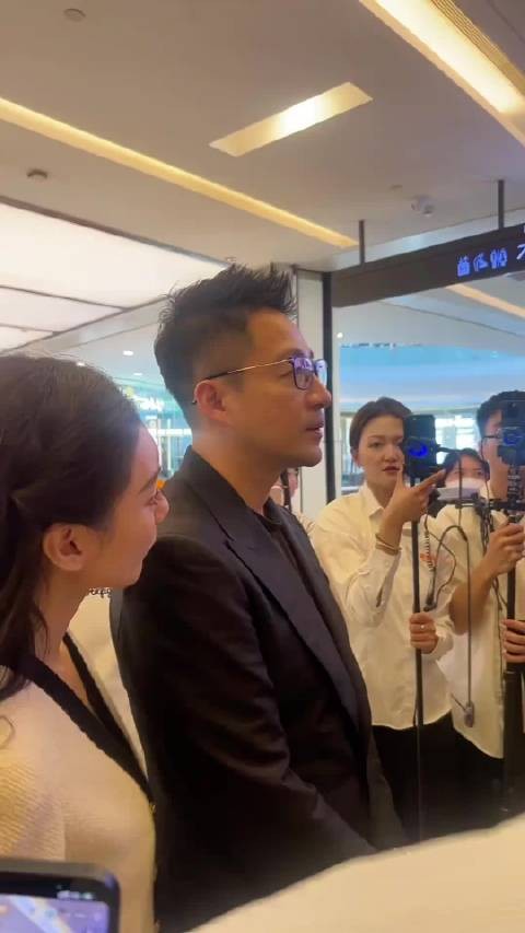 汪小菲和马筱梅现在除了带孩子，就是认真搞事业，两个人在一起真的是很搭哦