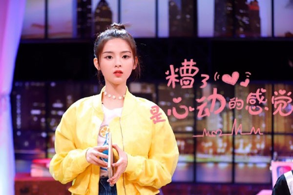 杨超越为什么火起来了 整个选秀过程得益于腾讯视频和各个热门平台的宣传