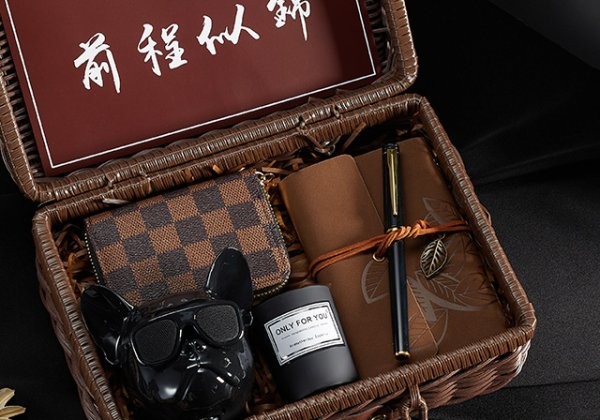 明星婚礼服，多么明星的婚礼。