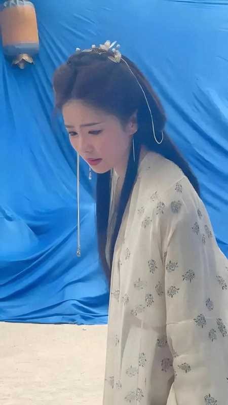 白鹿怎么从网红变成明星的?为什么李晨说白鹿是老李家的
