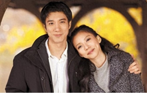 娱乐圈六大明星“爱上路边花”，陪她去绽放