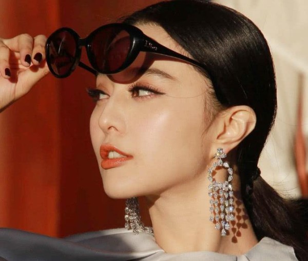 演员片酬那么高，这些钱到底是谁给的？希望引起人们反思