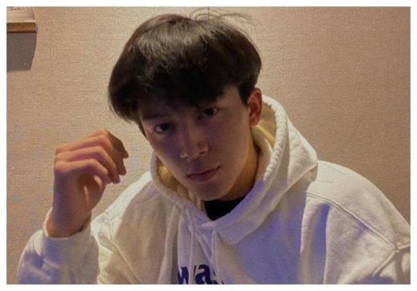 于正新签大三新人，撞脸半个娱乐圈男星，他能成为新任流量吗？