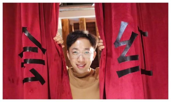 于正新签大三新人，撞脸半个娱乐圈男星，他能成为新任流量吗？