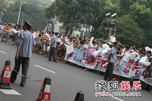 时尚风云榜选秀艺人包揽偶像奖 邓超孙俪夺大奖
