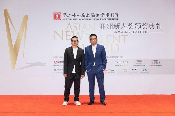 吴彦祖签约MCN机构引热议：策划“偶遇”引流，为直播带货铺路？