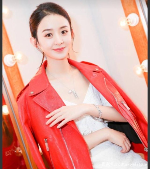 原来赵丽颖十几岁就演戏啦！演了这么多角色，十八岁的颖宝我笑了