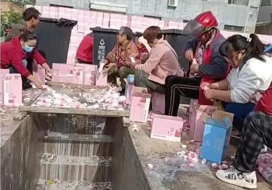 粉丝文化是如何被异化的？