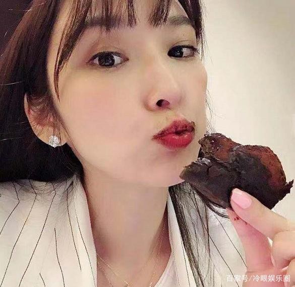 大小S没露面？吴佩慈回台忙与贵妇团聚餐，交际圈升级来往皆阔太